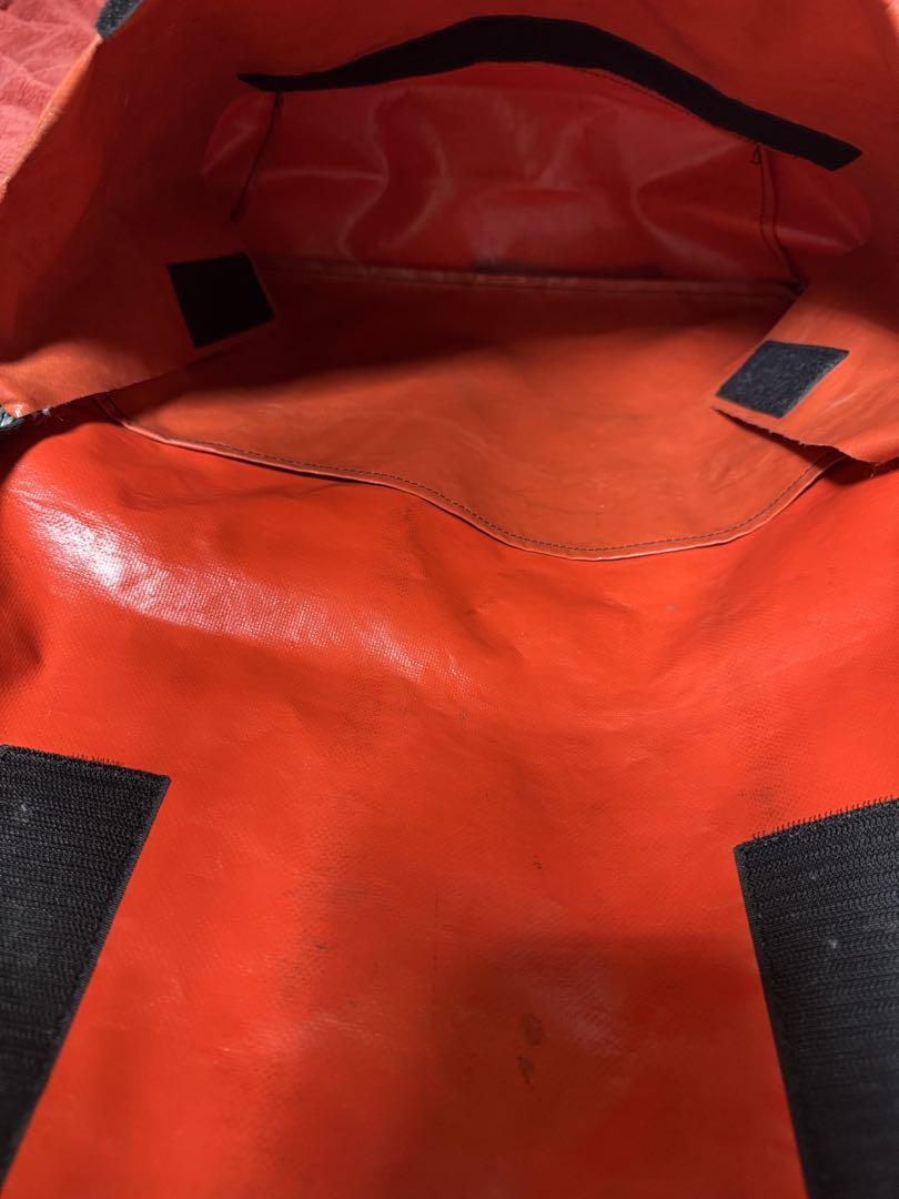 人気✨ FREITAG F12 DRAGNETフライターグ メッセンジャーバック フライターグ」メッセンジャーバッグをカスタマイズできる新