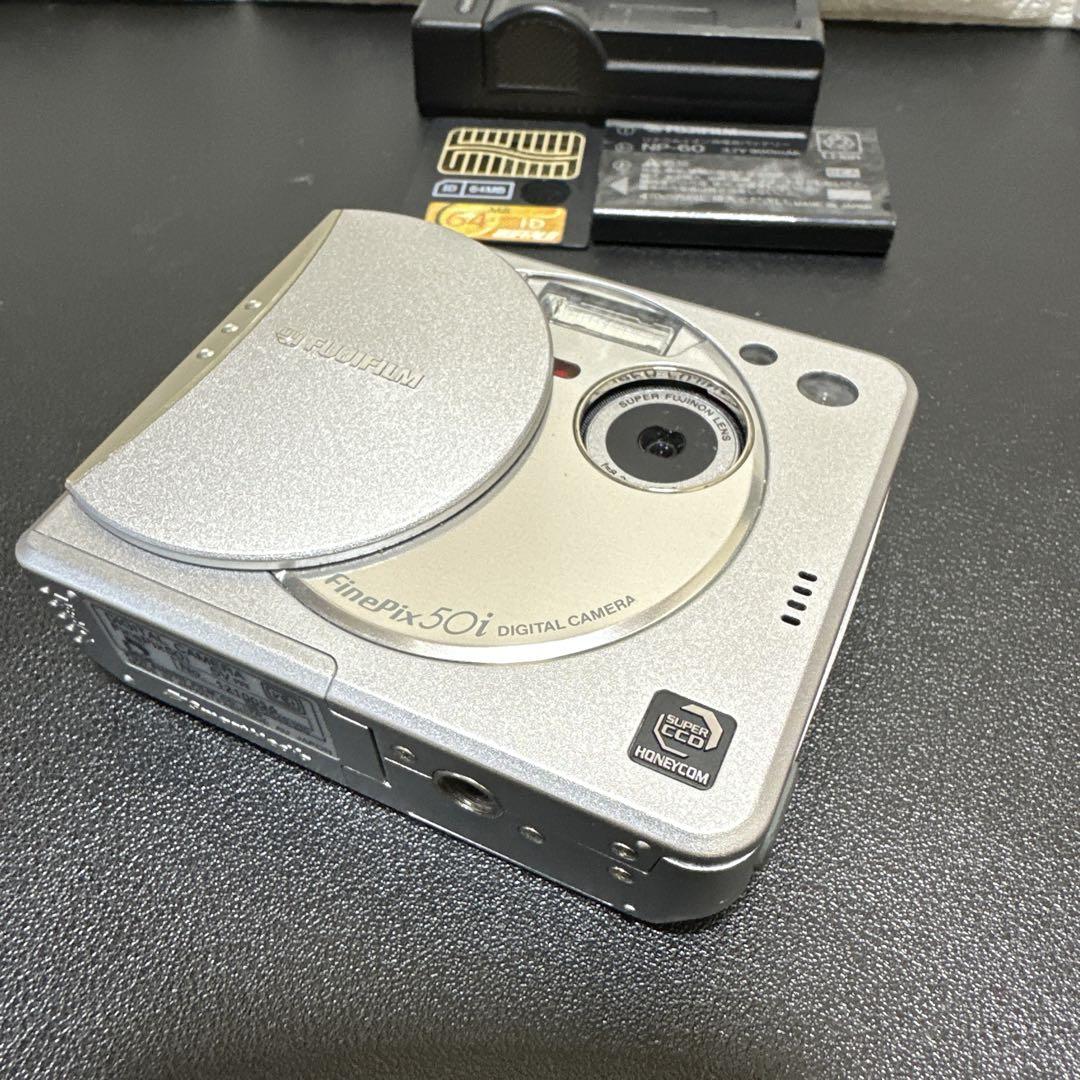 美品 平成レトロFujifilm FinePix 50i 動作品　付属品付き 美品 平成レトロFujifilm FinePix 50i 動作品 付属品付き - メルカリ