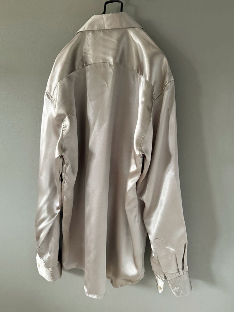 古着 ビンテージ 80s 銀シルバー オーバーサイズ テロテロ 長袖 シャツ 古着 ビンテージ 80s 銀シルバー オーバーサイズ テロテロ 長袖 シャツ