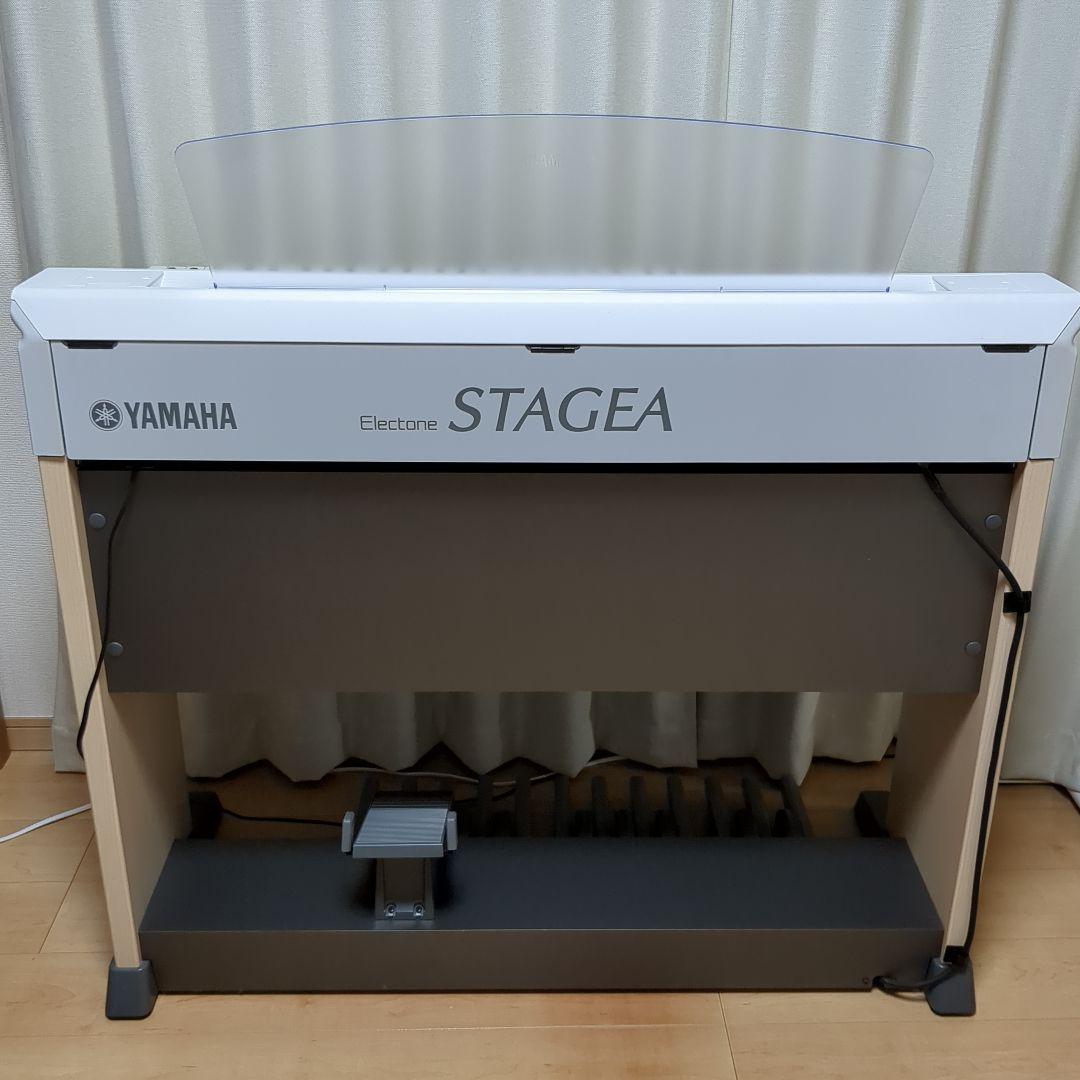 ステージア