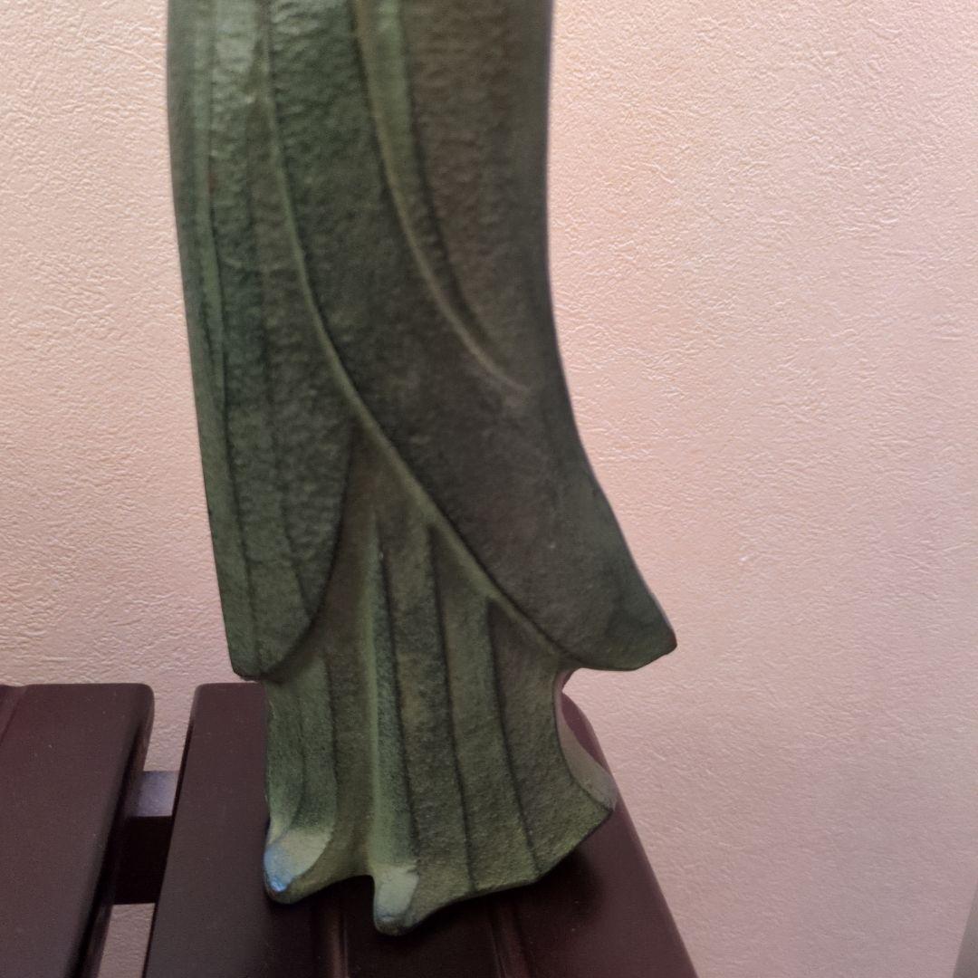 観音菩薩像　慈母観音　仏教美術緑色彫刻