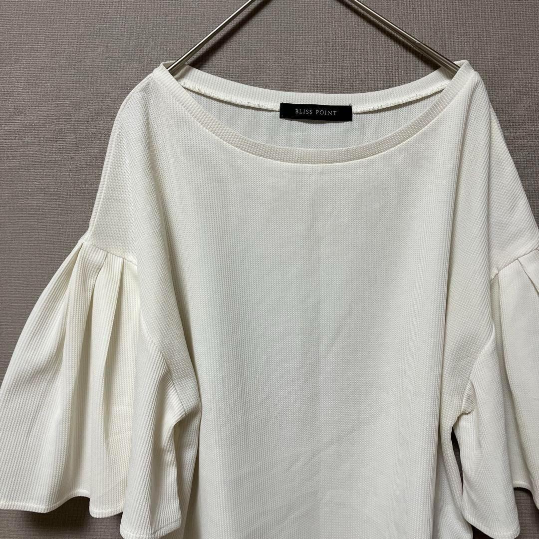 未使用品 Sono クルーフリルスリーブカットソー F ホワイト Sono（ソーノ）の「クルーフリルスリーブカットソー（Tシャツ