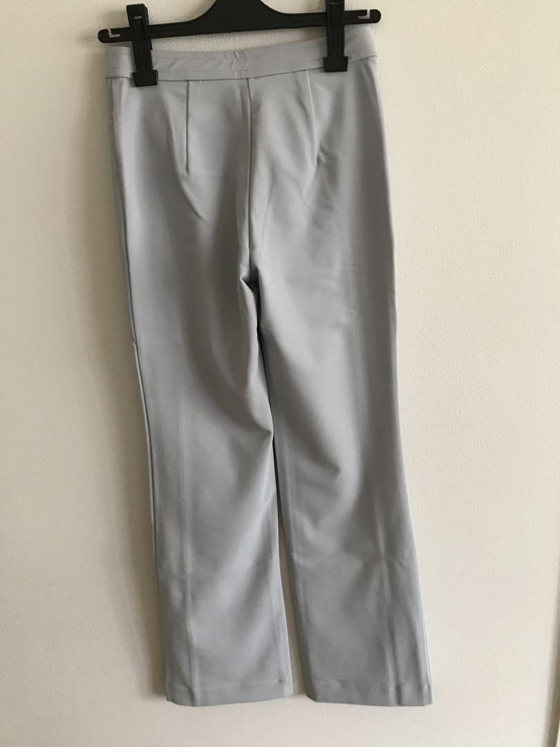 シャルレ 美脚パンツ S ブルーグレー EK056☆お値下げしました