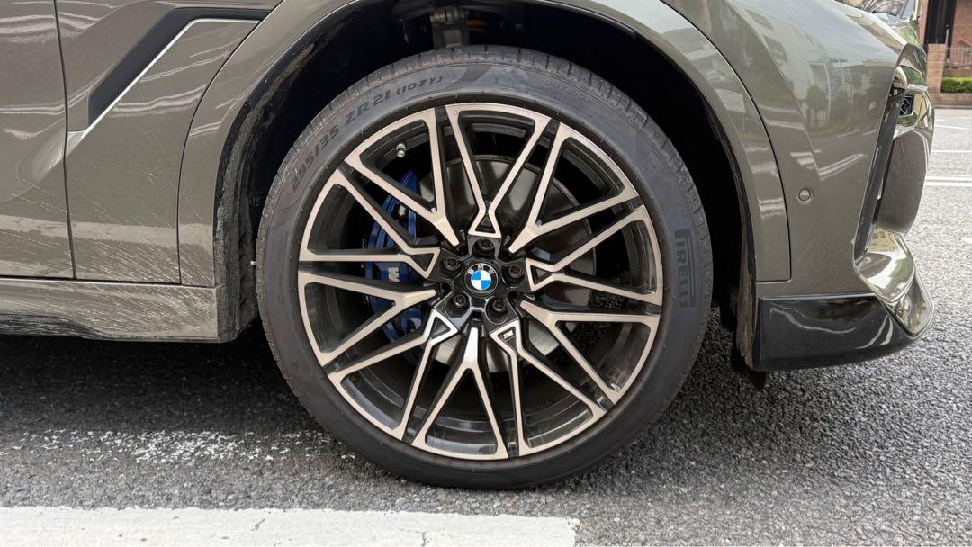 BMW X6 xDrive 35d Mスポーツ　M 22インチ