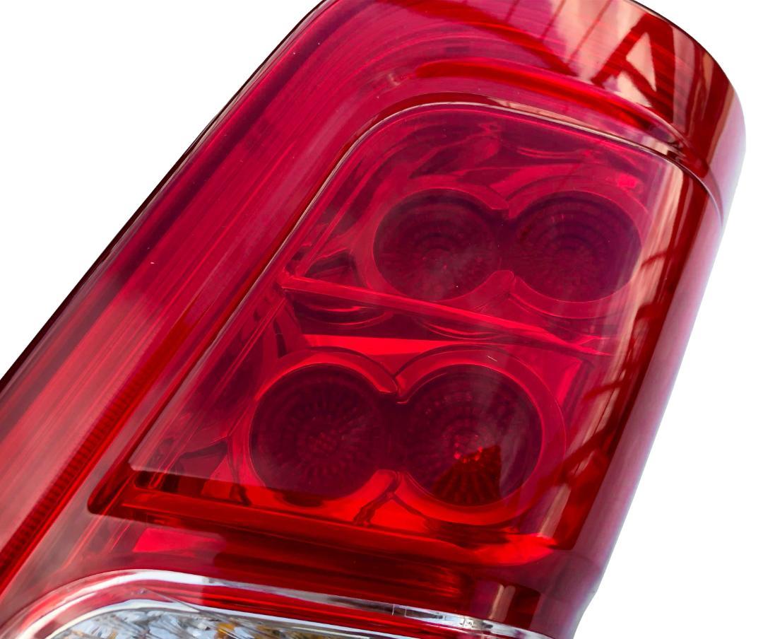 NV350 キャラバン E26系 前期 ファイバーLEDテールランプ 運転席側