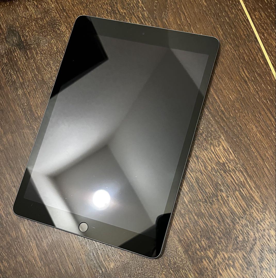 Apple iPad スペースグレー 本体 - メルカリ