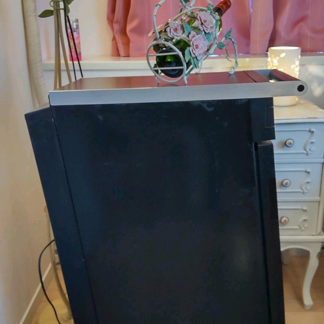 まなくなり ワインセラー 12本収納 rG0QX-m84574112653 デバイススタイルWA-12E-Kブラックタイプ ½はわずか