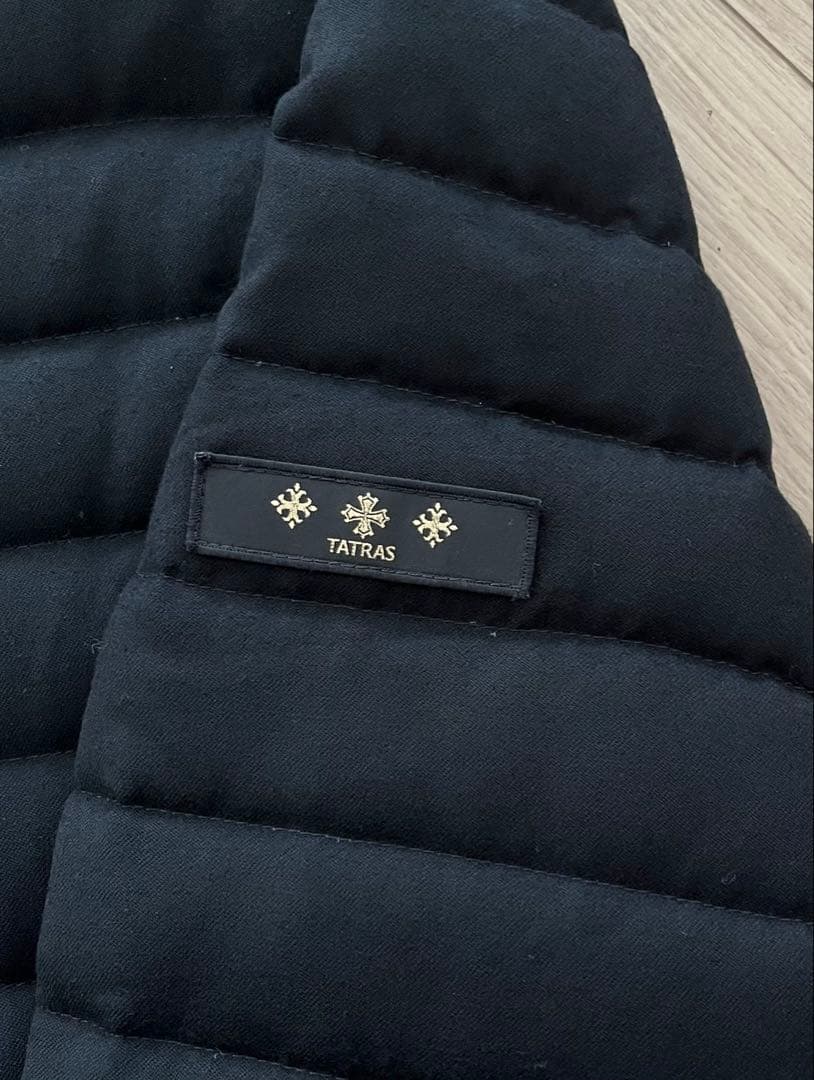 TATRAS タトラス ノーカラーダウンジャケット スピノサ サイズ03 TATRAS タトラス ノーカラーダウンジャケット スピノサ サイズ03