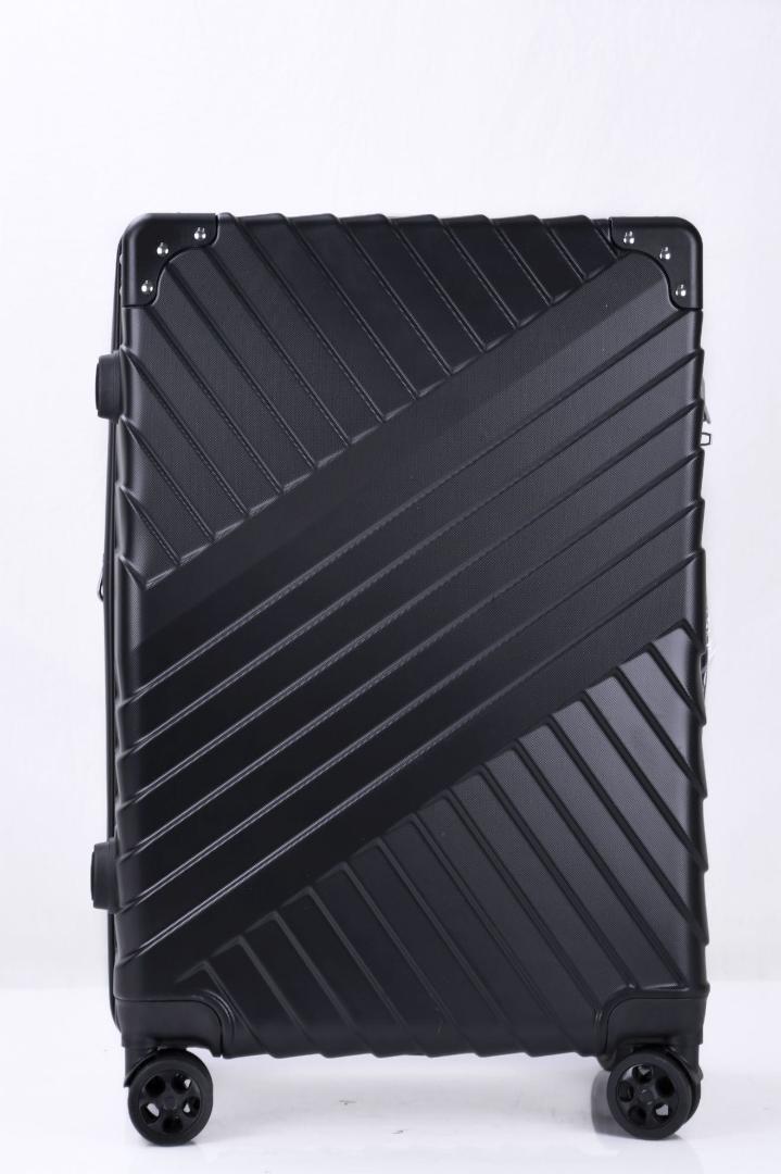 軽量Mサイズ　静音8輪　キャリーバッグ　スーツケース　キャリーケース　黒