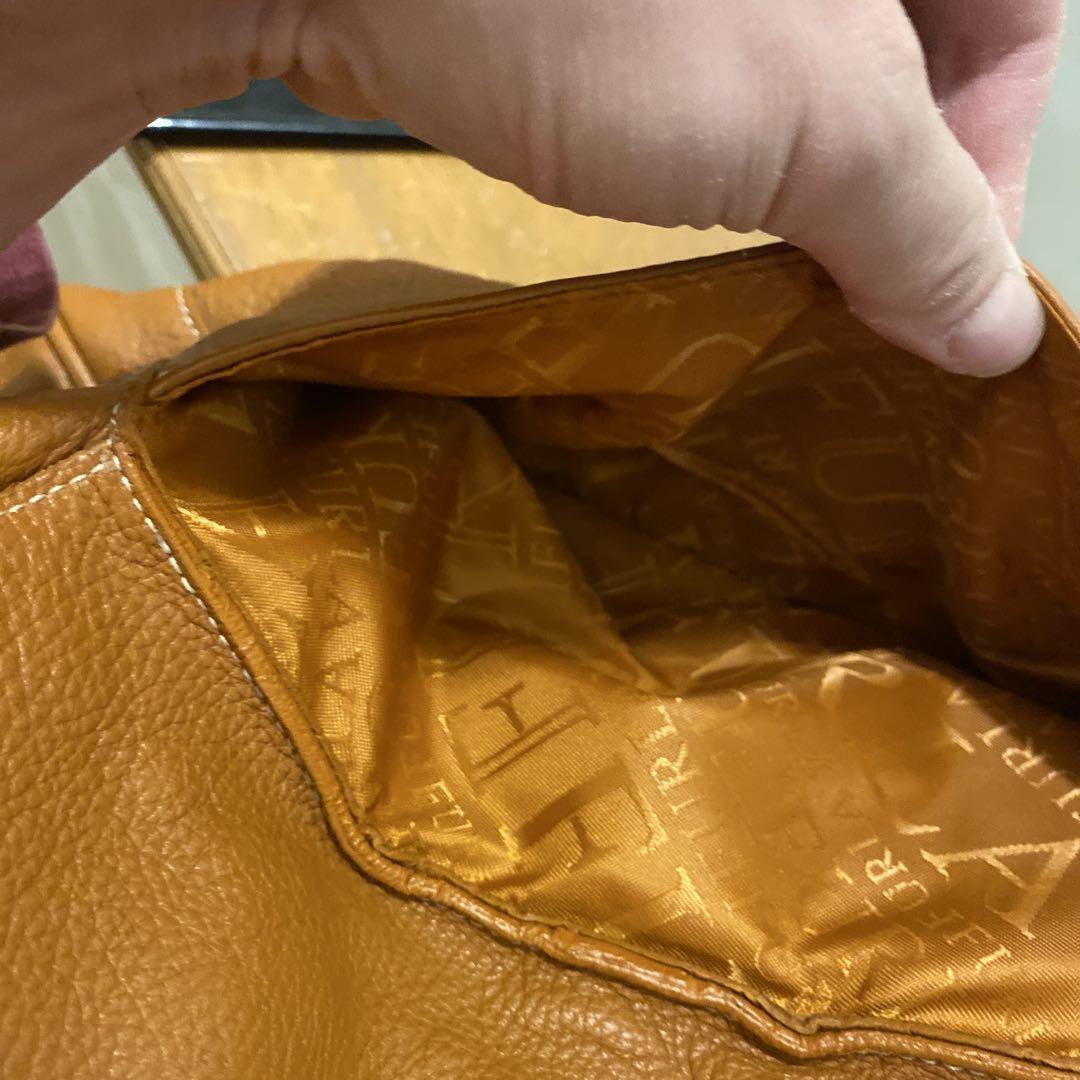 furla レザー ショルダーバッグ　イタリア製