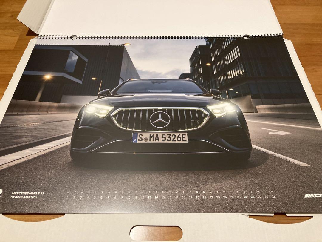 【26日まで！】AMGメルセデスベンツ2025セット　大判壁掛け、卓上