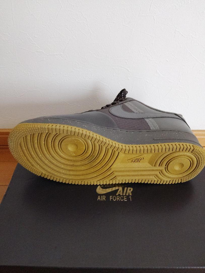 Nike Air Force 1 ナイキエアフォースワン´07 LV8 グレー金