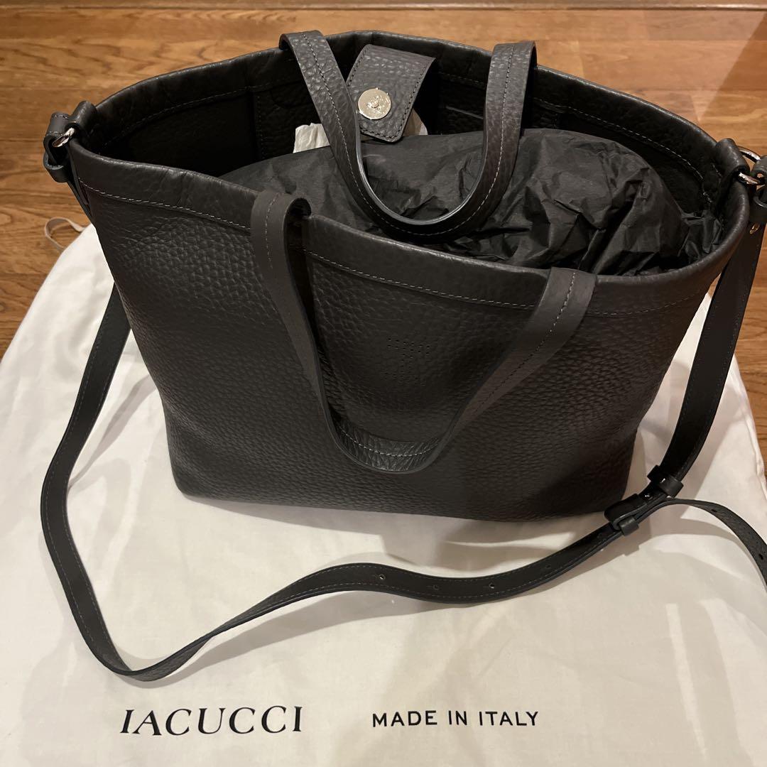 IACUCCI グレー系トートバッグ