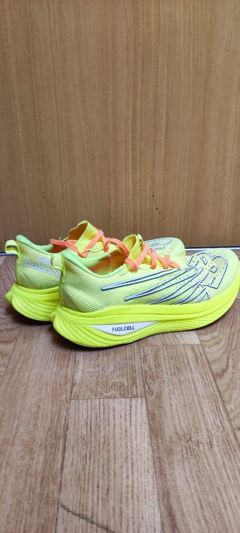 FuelCell SuperComp Elite v3　26.5cm