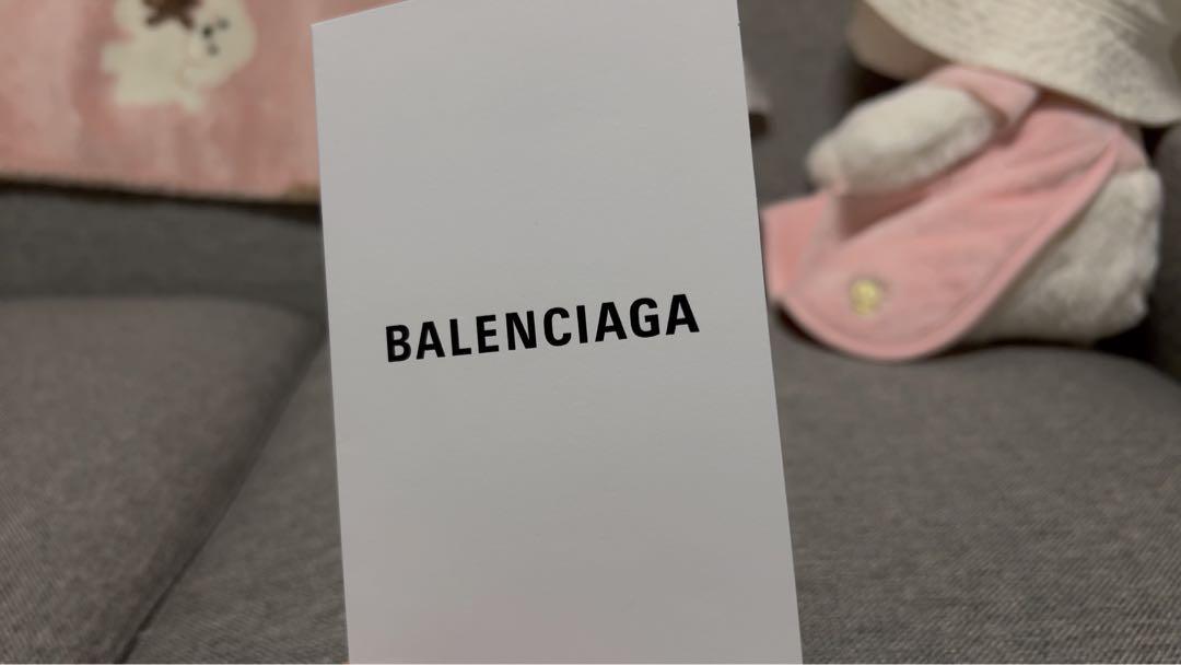 【BALENCIAGA】フード付きパーカー(両面ロゴ)