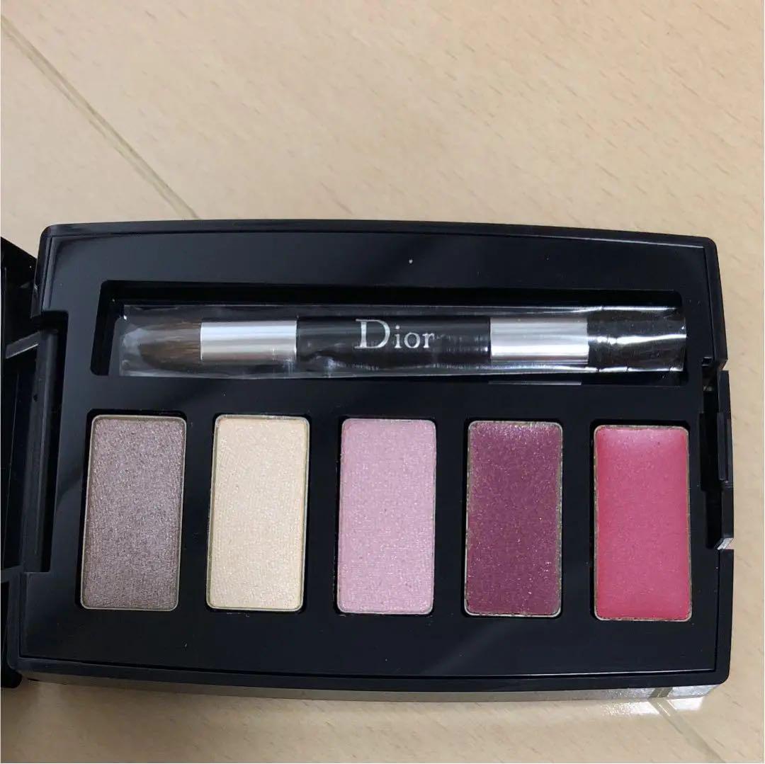 Dior ミニメイクアップパレット