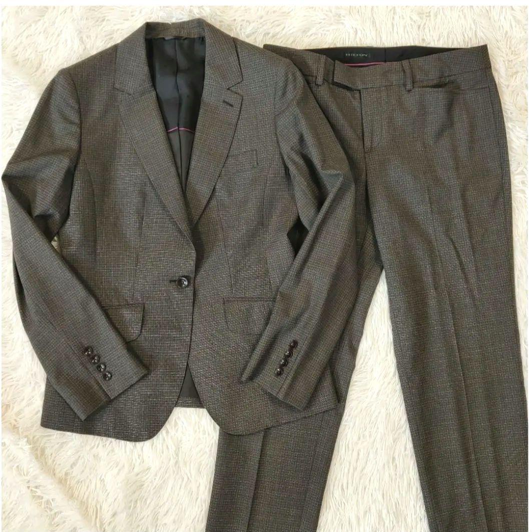 美品 HILTON イタリア生地MARZOTTO 上下 パンツスーツ 茶 L