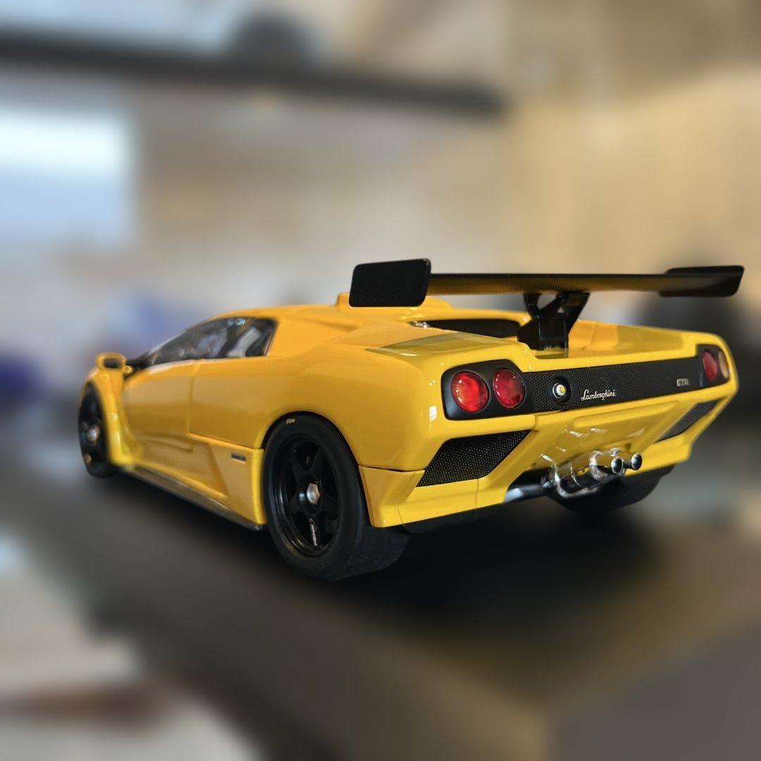 AUTOart製1/18ランボルギーニディアブロGTR