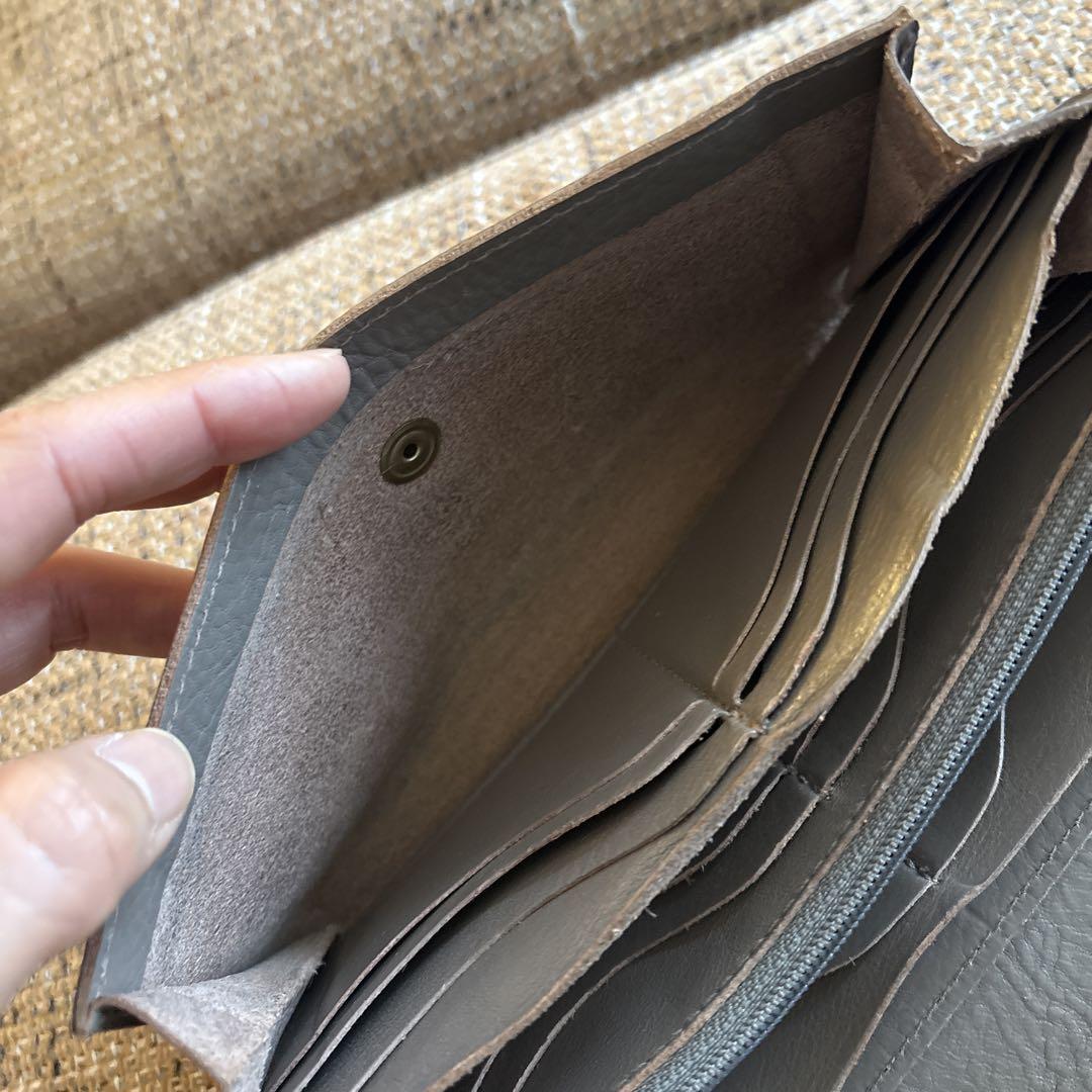 ＊TORU.さん専用＊ グレー レザー 長財布 ボタン留め　イルビゾンテ
