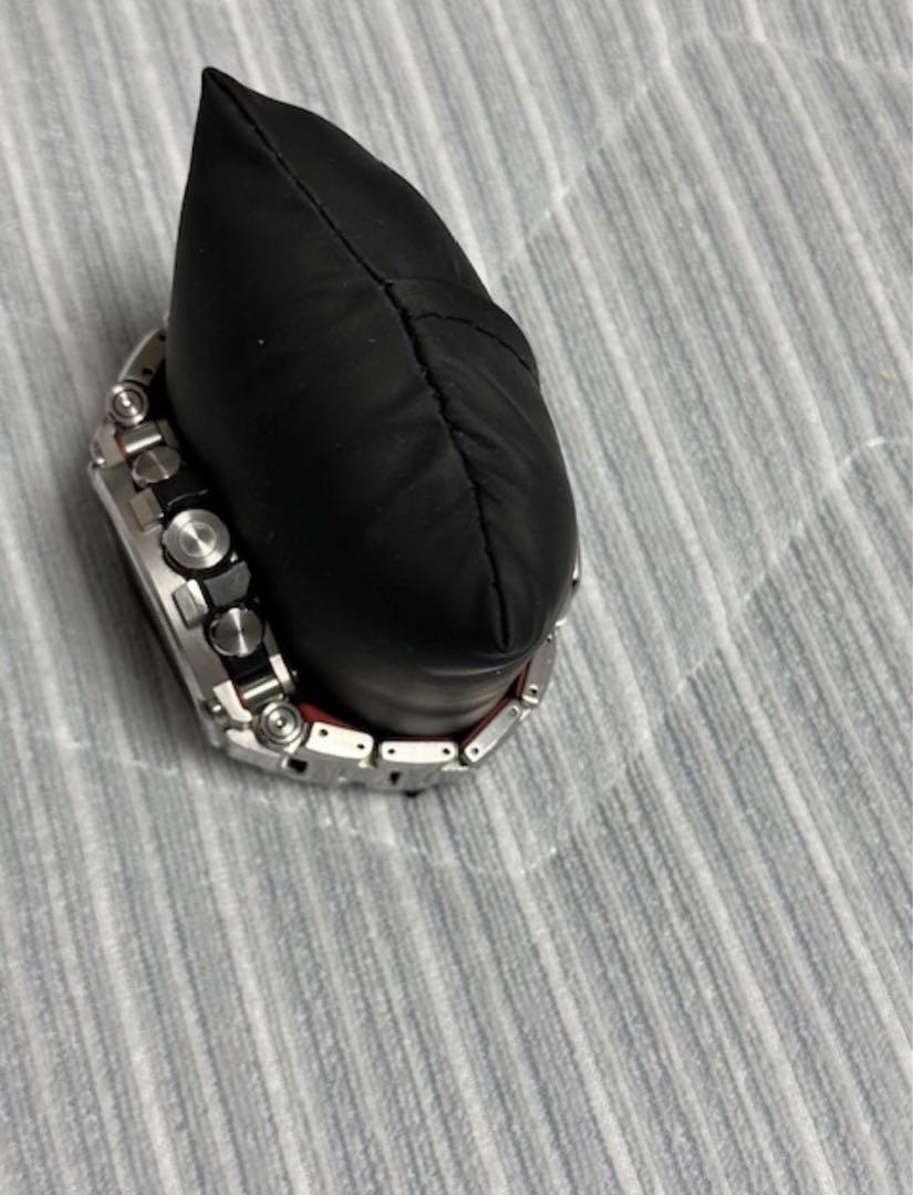 中古美品カシオG-SHOCK★国内正規品★MTG-B1000D-1AJFシルバー