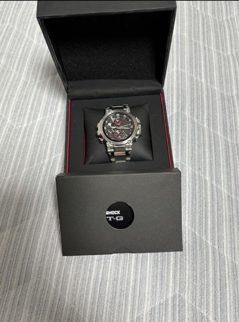 中古美品カシオG-SHOCK★国内正規品★MTG-B1000D-1AJFシルバー