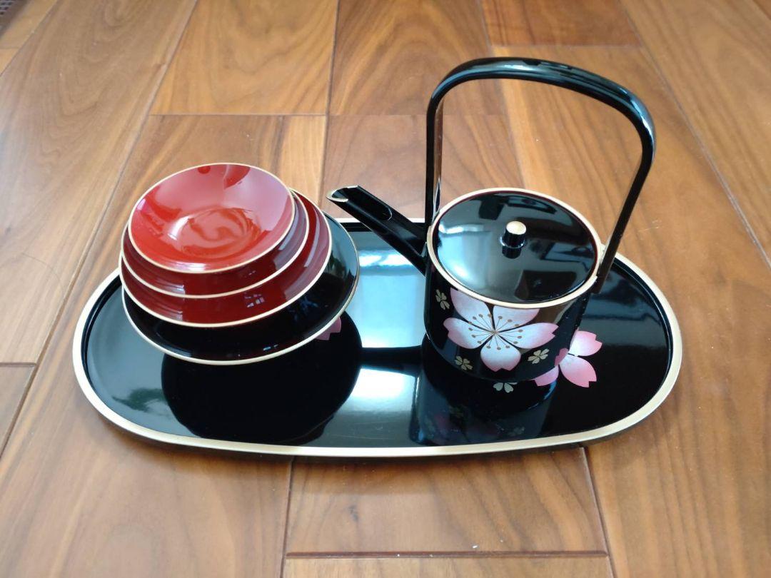 美品山中塗屠蘇器小判型(盃台付)桜模様