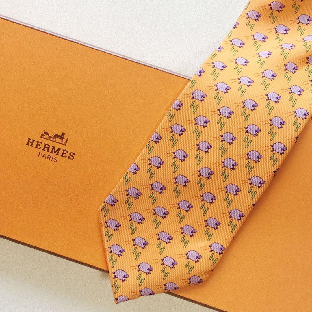 3007✨極美品✨エルメス ネクタイ 総柄 ヒツジ 動物 美品 エルメス HERMES ネクタイ シルク100% 動物柄 ヒツジ 羊
