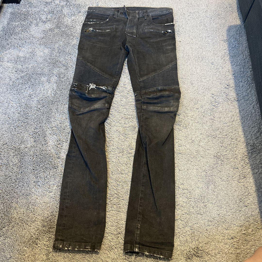 BALMAIN ブラックデニム スリムフィット