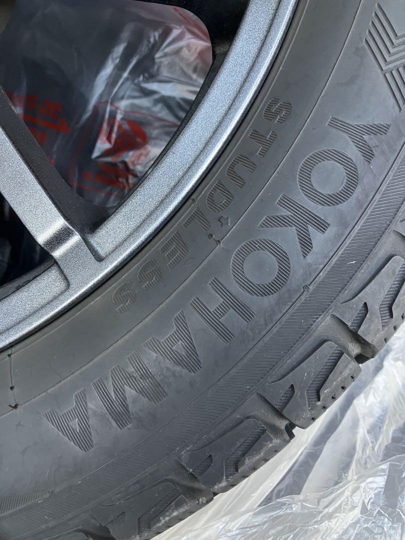 値下げ交渉可！225/55R18 98QヨコハマG075スタッドレス中古品4本