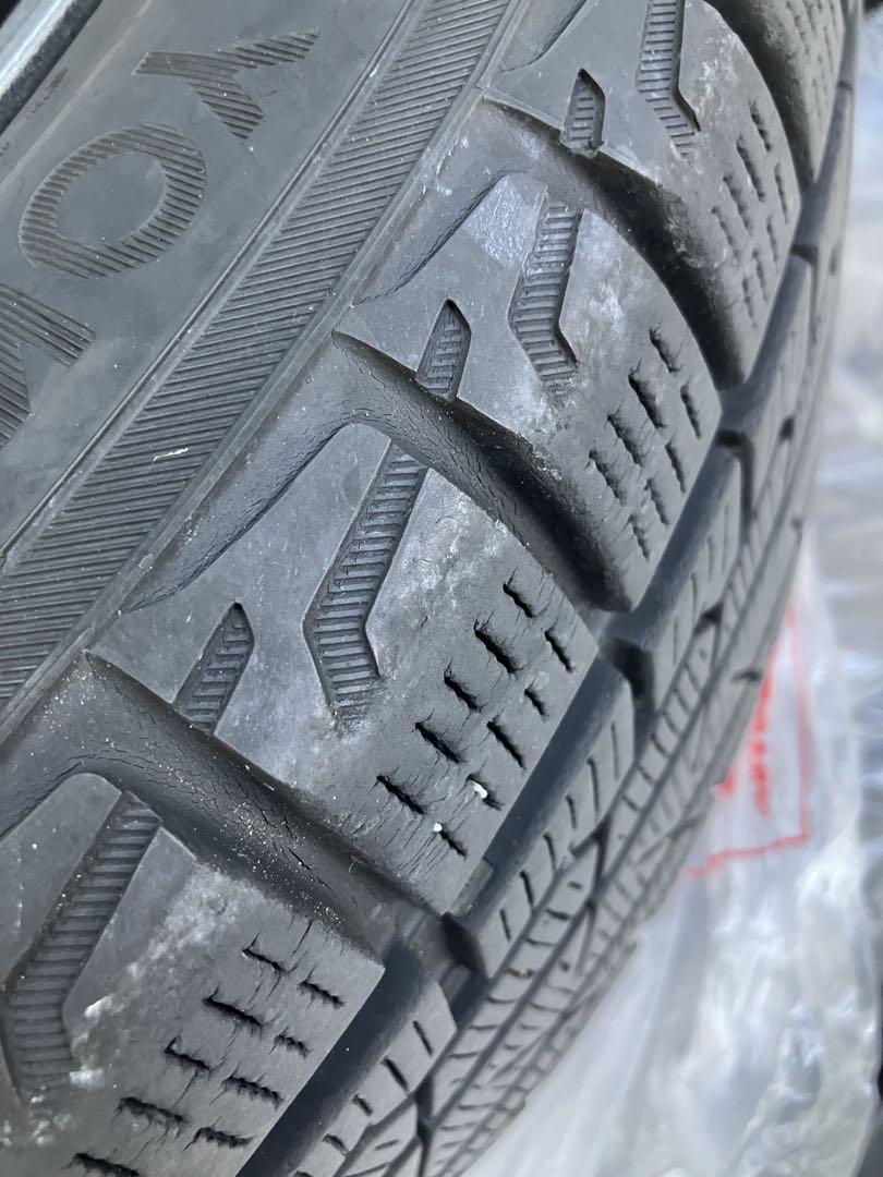 値下げ交渉可！225/55R18 98QヨコハマG075スタッドレス中古品4本