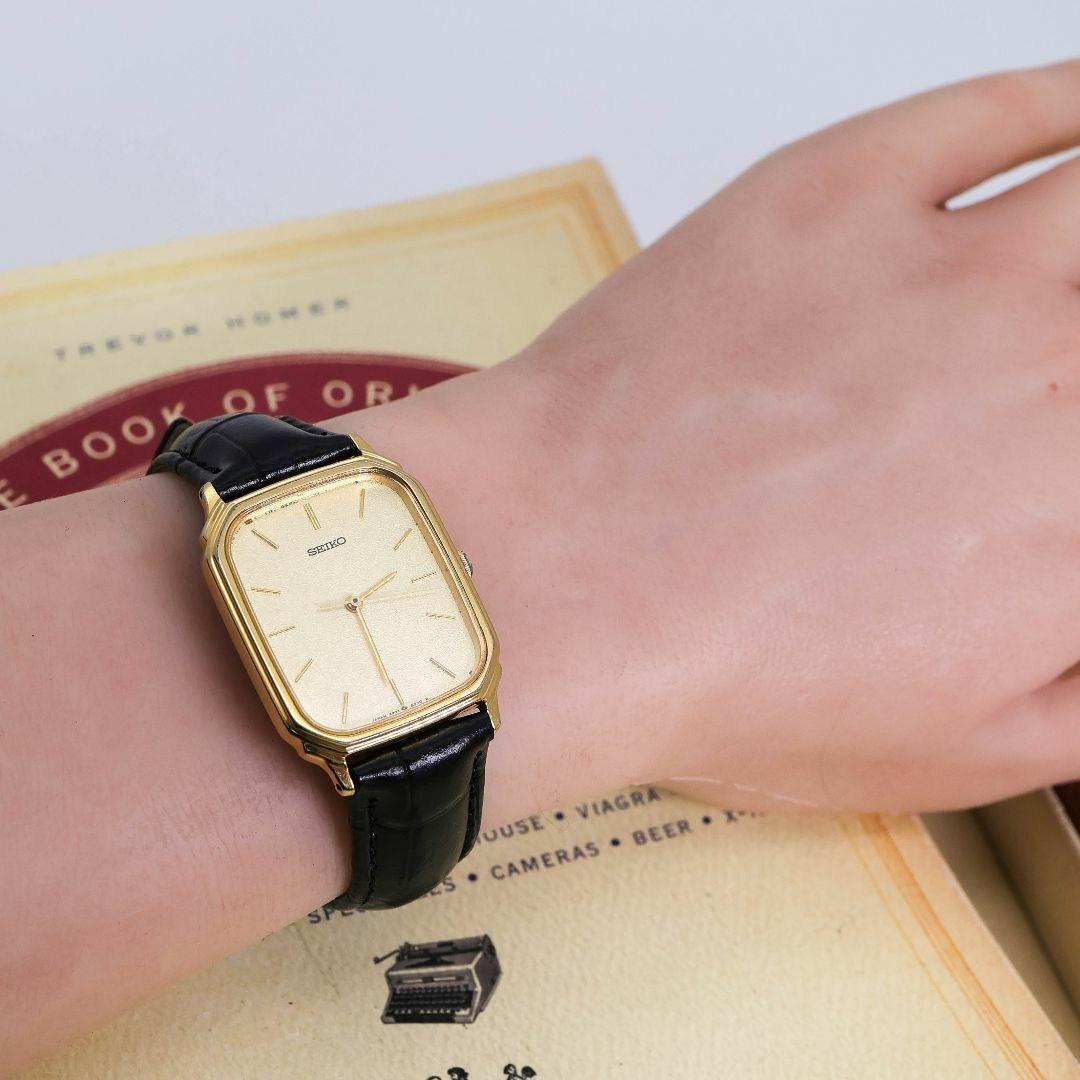 稼働 SEIKO 腕時計 ゴールド文字盤 新品レザーベルト クォーツ 1167