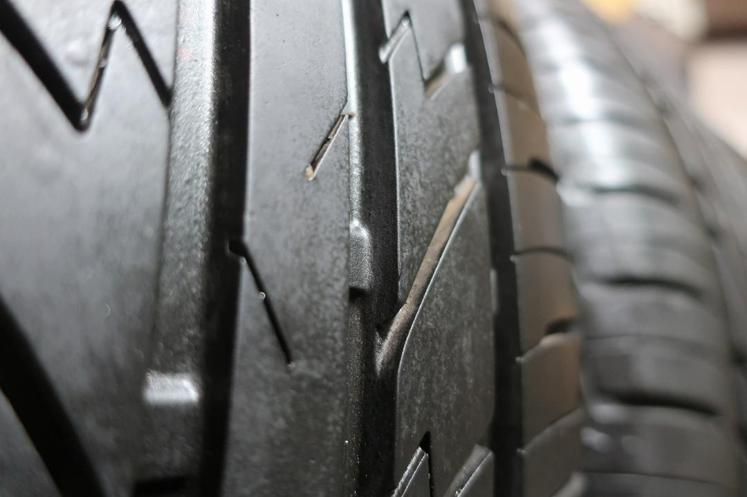 りょっぴー様送料込み　デイトン　DAYTON　DT30　215/55R17