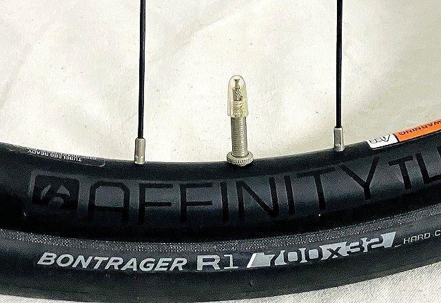 BONTREGER ボントレガー 700×32 ホイール タイヤ