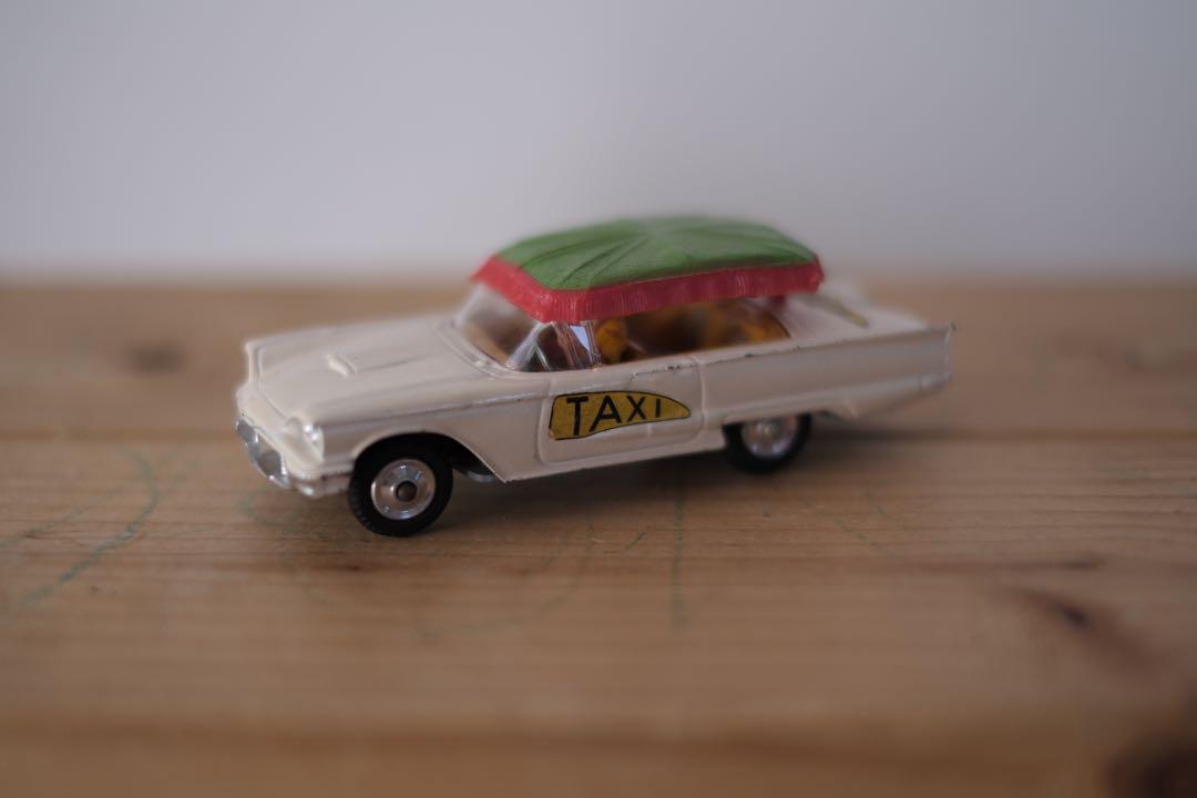 ミニカー Corgi bermuda taxi 430