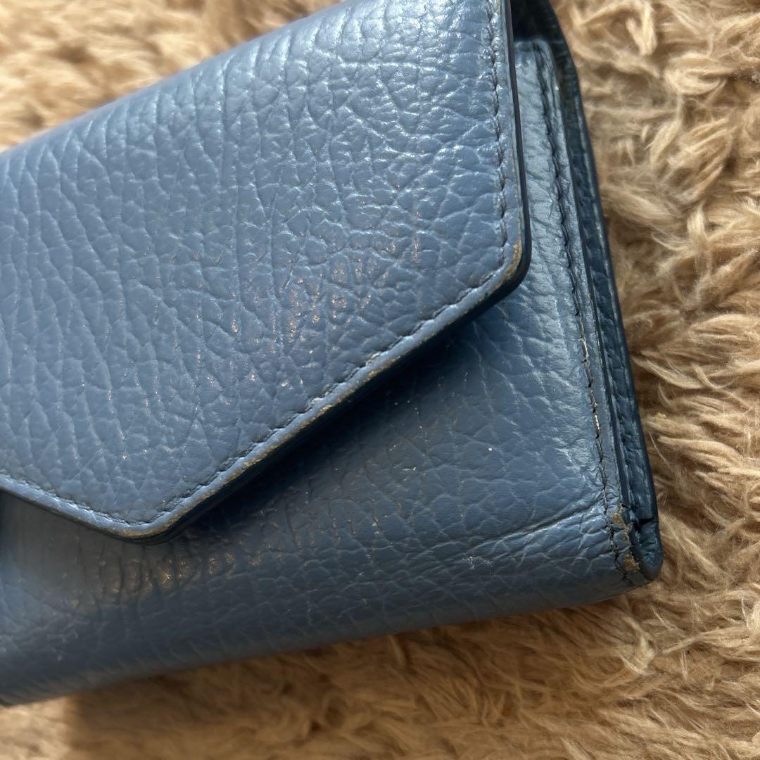 m。マルジェラ三つ折り財布