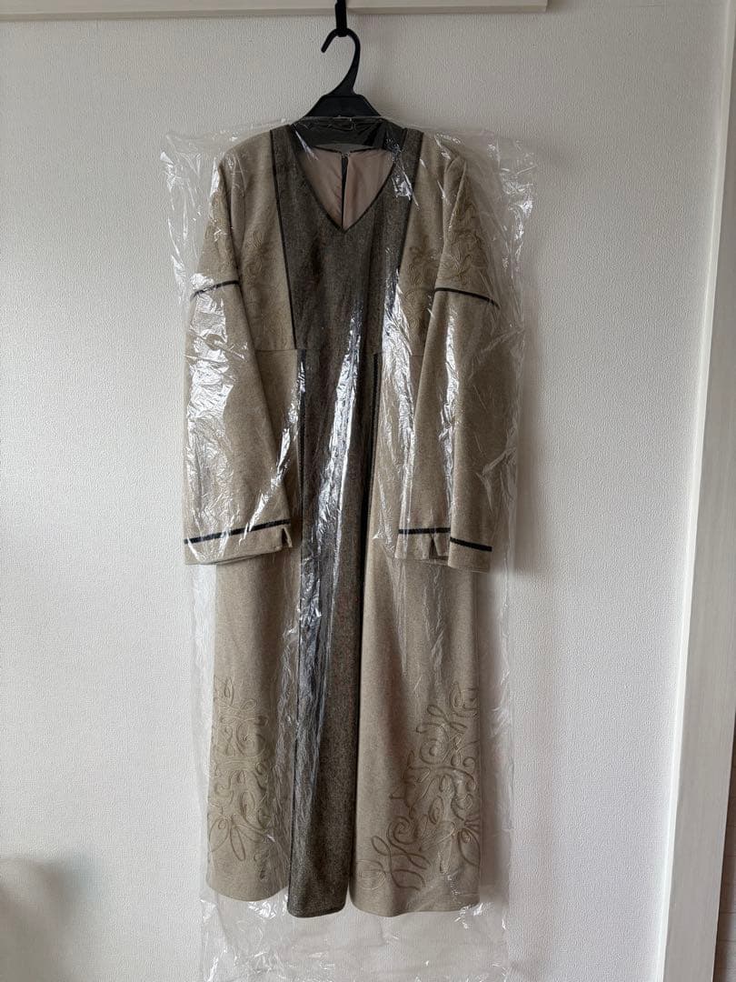 ベージュ ロングガウン サイズFree 2222-OP-45 ベージュ ロングガウン サイズFree 2222-OP-45