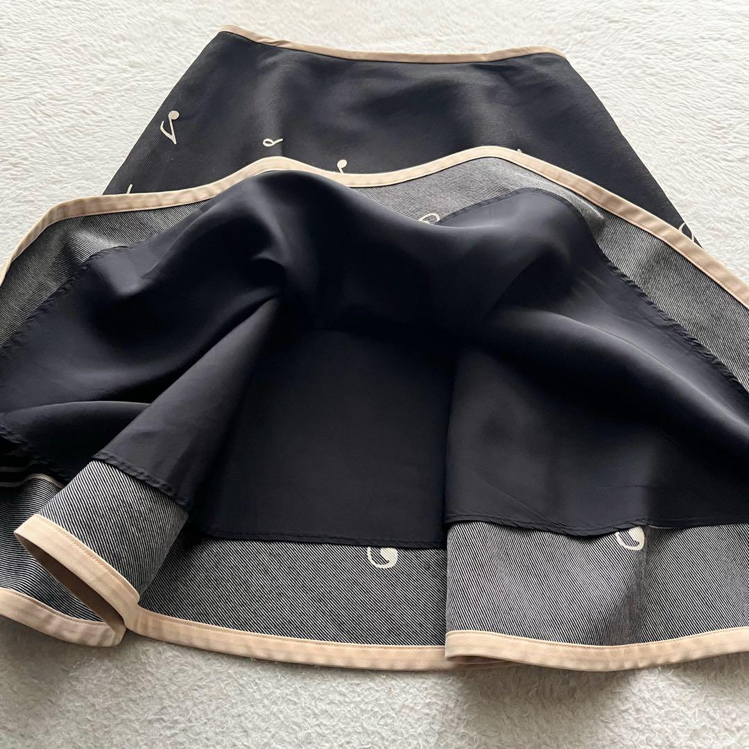 生まれのブランドで 美品✨エムズグレイシー フレア スカート 音符 音楽 楽譜 A スカート