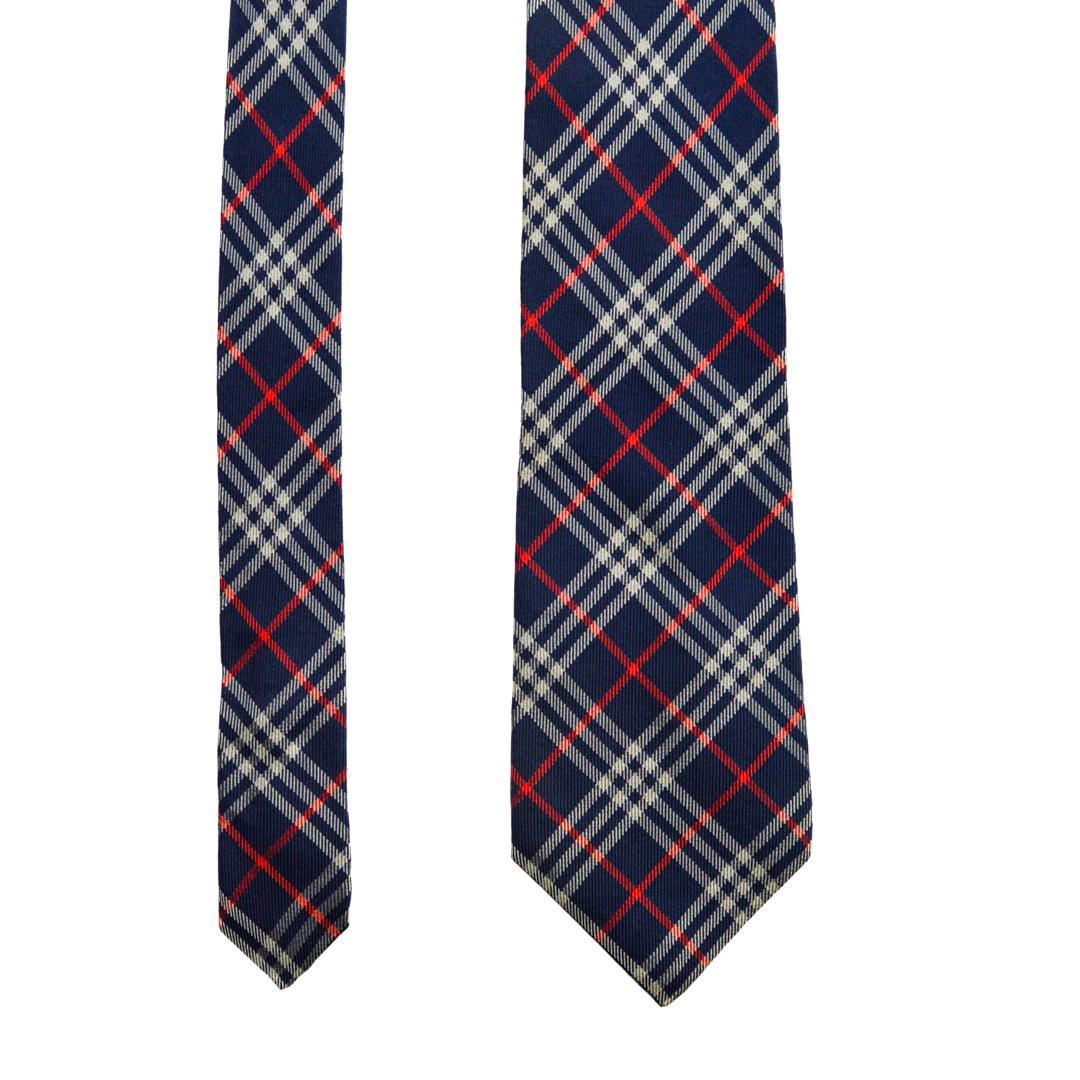 未使用 バーバリー 現行タグ クラシックカット ノバチェック ネイビー ネクタイ 美品】Burberrysバーバリーズ 英国製ノヴァチェック柄シルク
