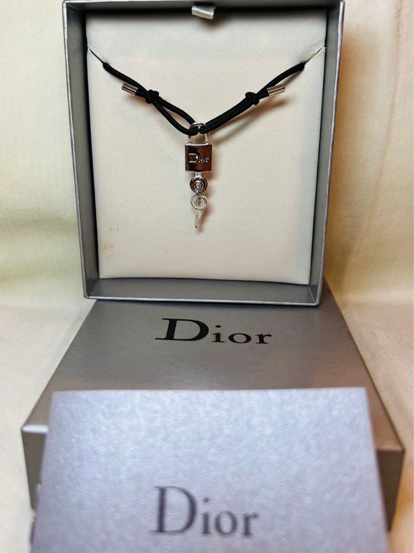 経典ブランド クリスチャンディオールチョーカーネックレスパドロック