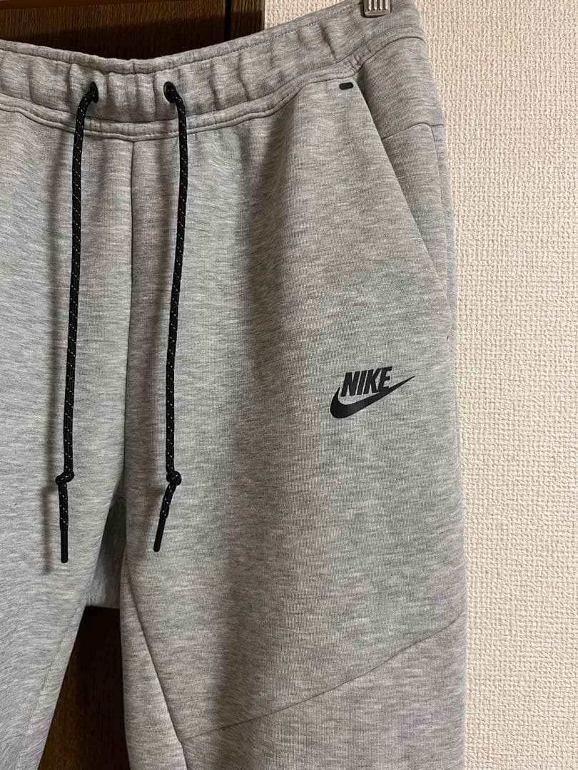 ナイキ テックフリース スウェットパンツ サイズL ナイキ テックフリース スウェットパンツ サイズL