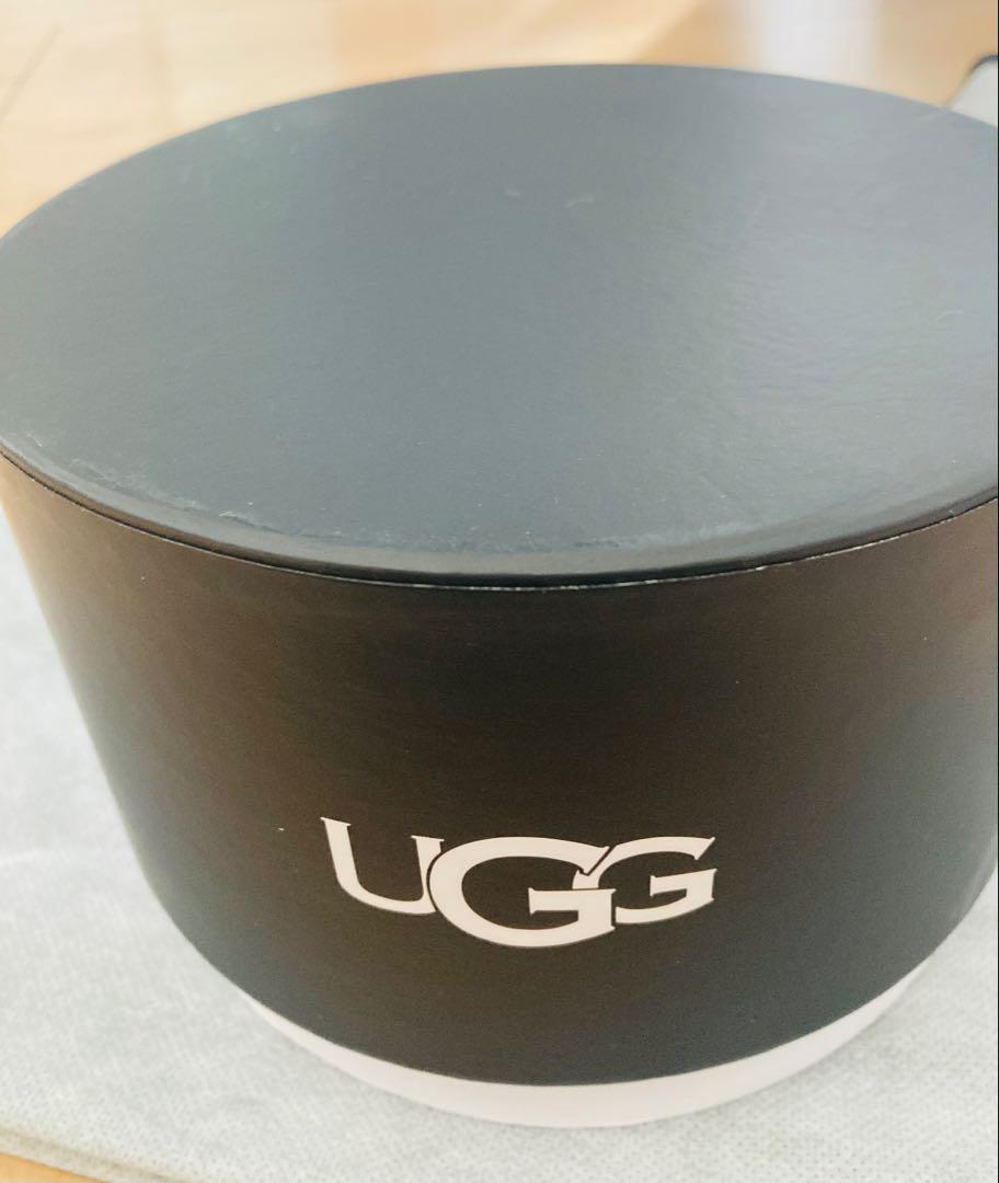 UGG シープスキン イヤーマフ カラーAHN 新品未使用　箱　タグ　袋付き