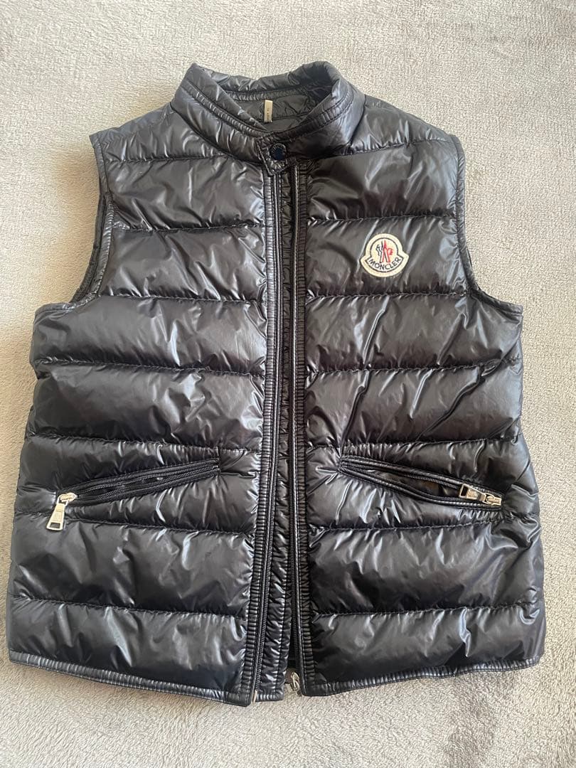 モンクレール　美品　ベスト　子供用　キッズ　8 120 130 140