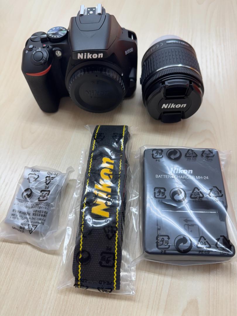 【新品未使用】Nikon D3500 18-55 VR Kit