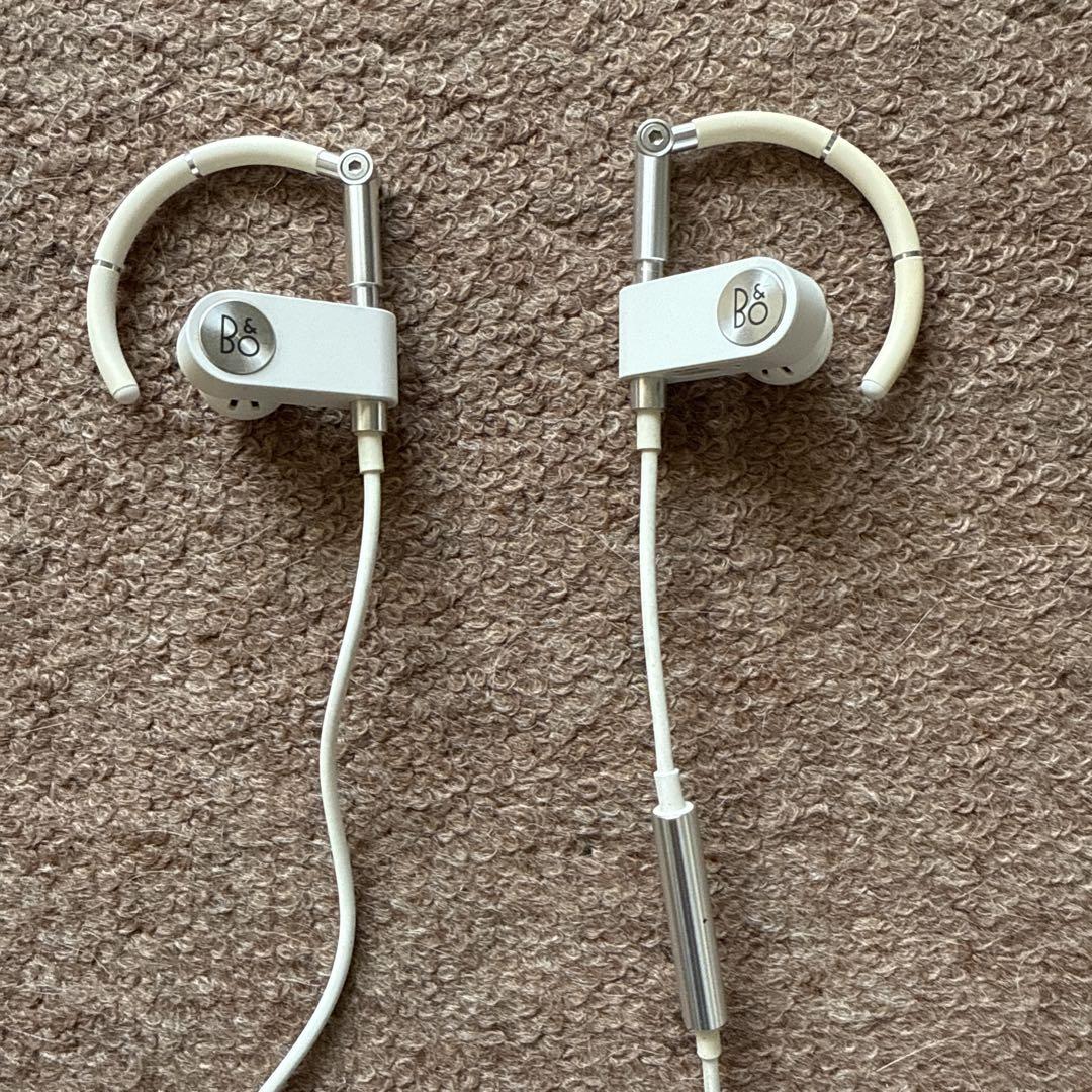 Bang & Olufsen ワイヤレス耳掛けイヤホン Earset