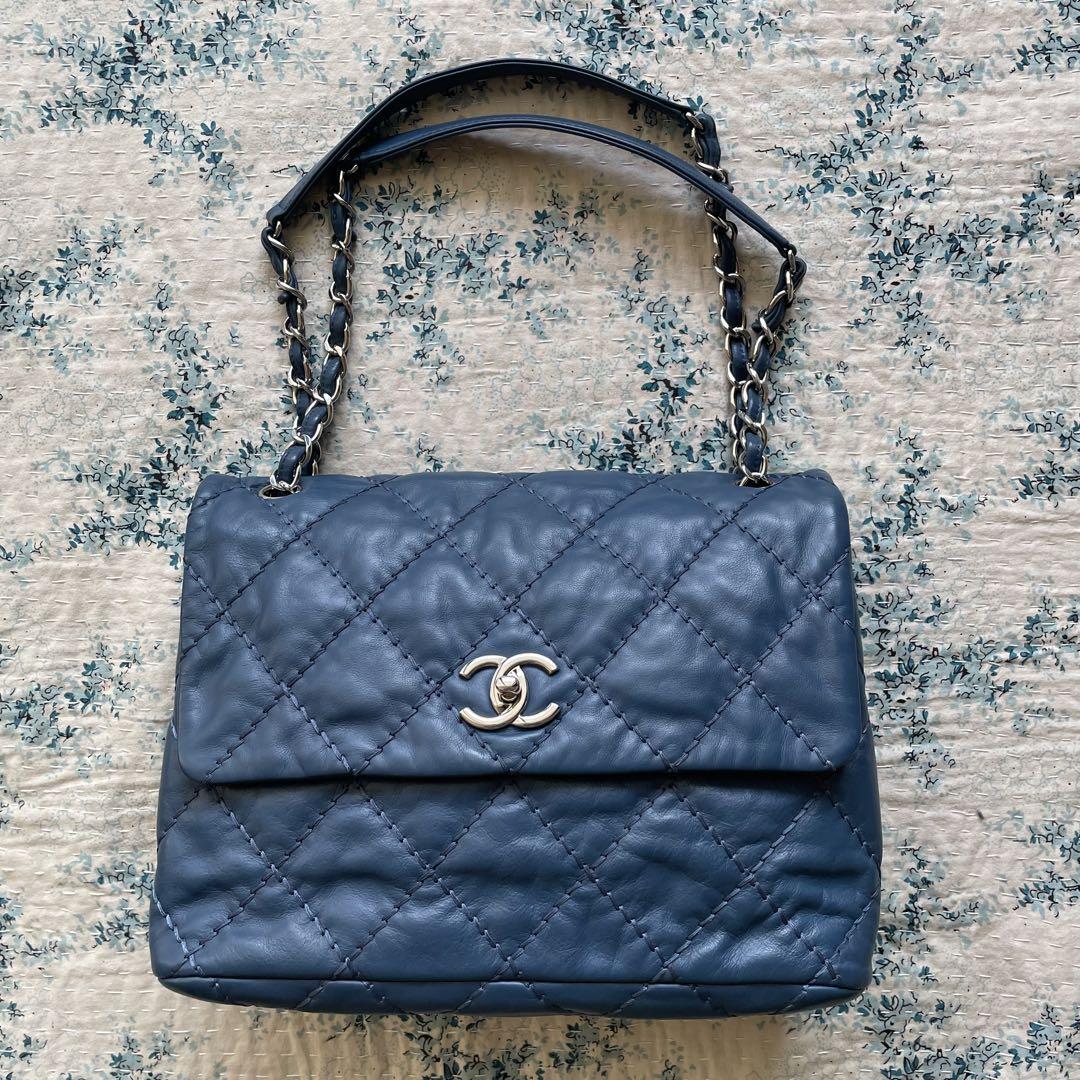 CHANEL シャネルLove Me Tender フラップバッグバッグ