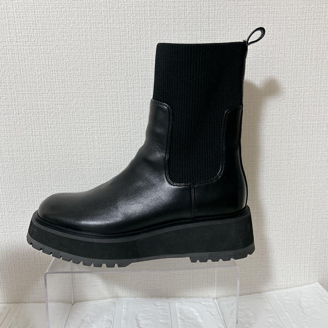 極美品【ルタロン】（24.5）アンクルリブトラックソールショートブーツ　ブラック
