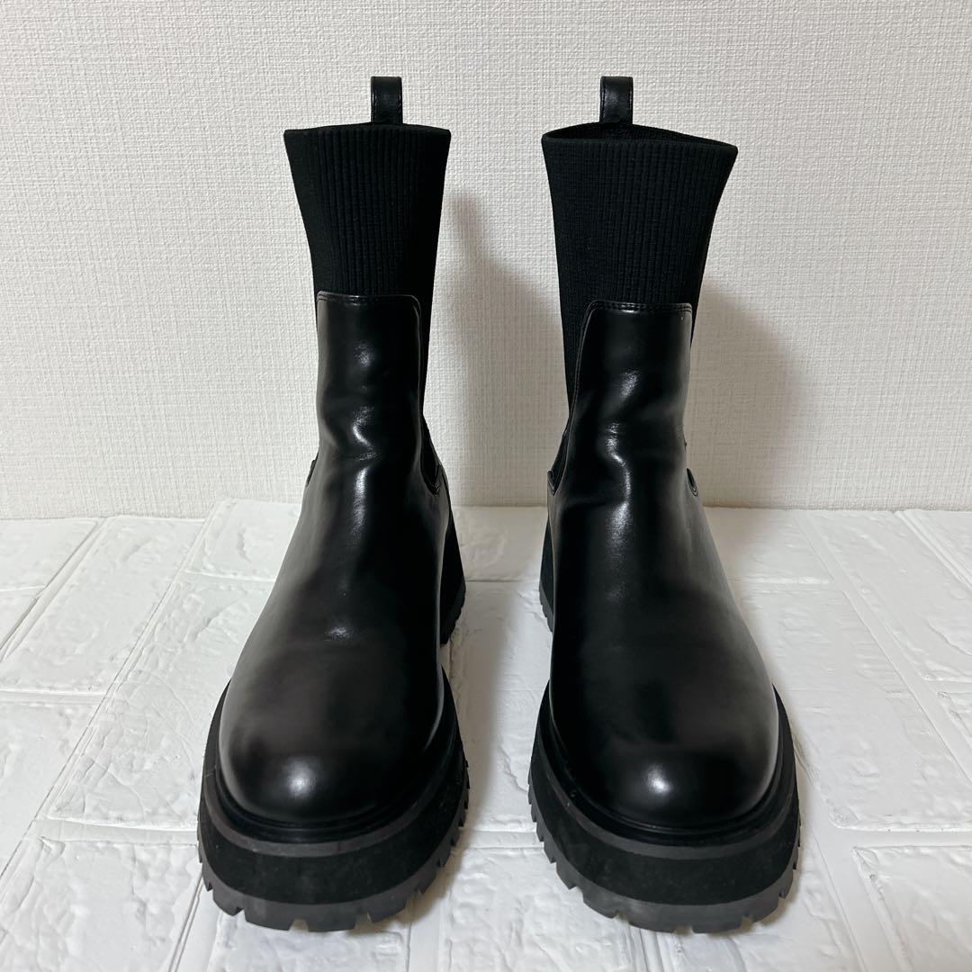 極美品【ルタロン】（24.5）アンクルリブトラックソールショートブーツ　ブラック