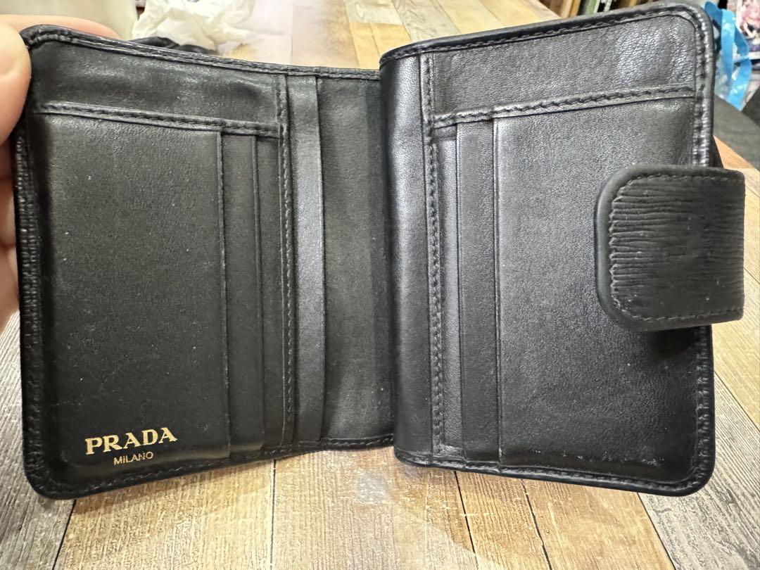 PRADA エピレザー 二つ折り財布 黒