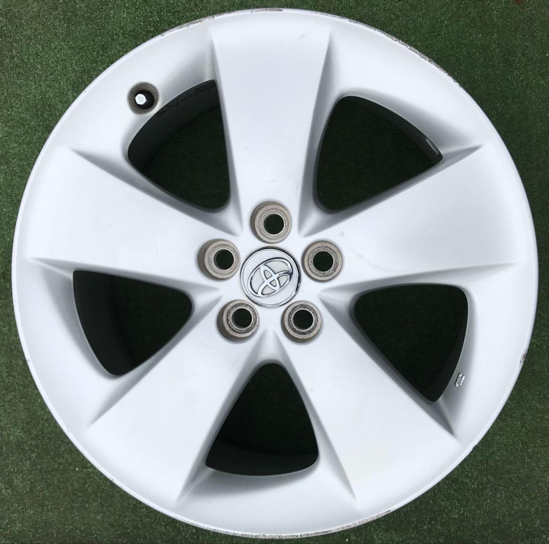 TOYOTA PRIUS 30 純正17インチアルミホイール