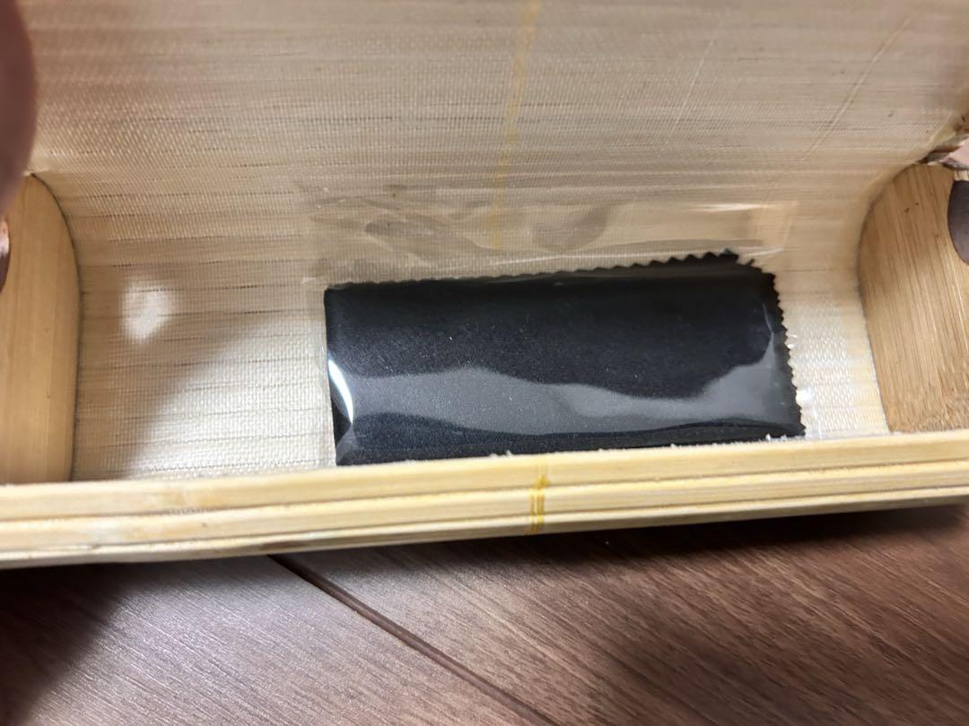 眼鏡フレーム　木製